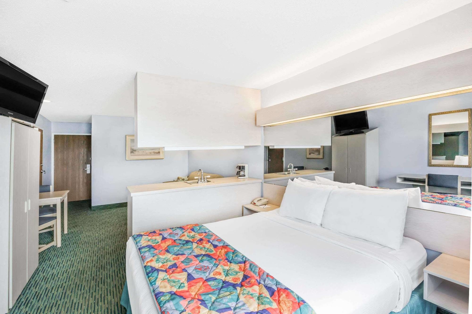 Microtel Inn & Suites By Wyndham Carolina Beach Zewnętrze zdjęcie